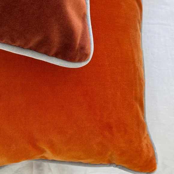 Room&Board 2 Felix Velvet Two-Tone Pillow Covers Sienna 20”w 13”h - Picture 1 of 5